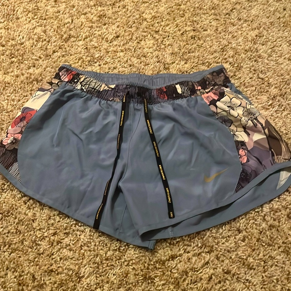 Womens nike floral running shorts